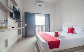 RedDoorz Syariah near Tugu Juang Jambi